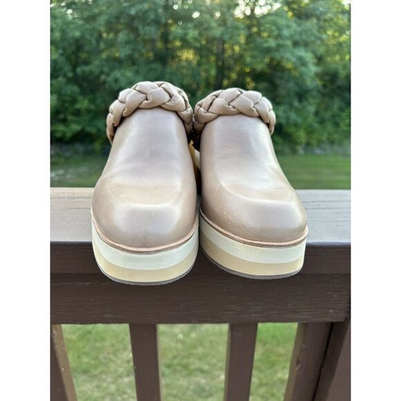Bernardo Sand Brown Leather Braided Heeled Clogs Saffia 8.5 M New Mule - Picture 3 of 13